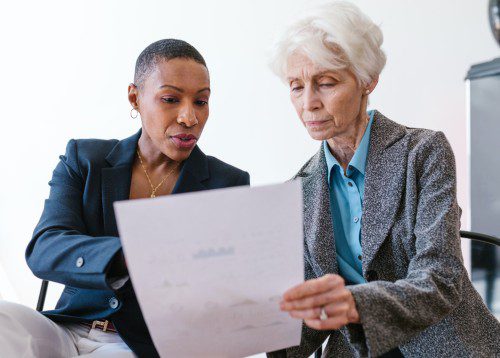 2 women in meeting